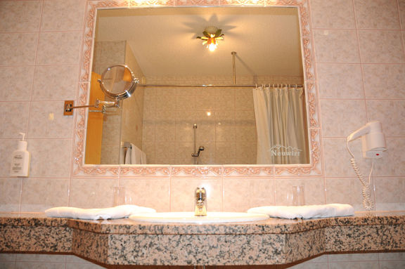 Juniorsuite Edelweiß Hotel Neuwirt